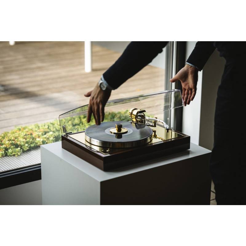 Pro-Ject Audio Systems The Classic Reference