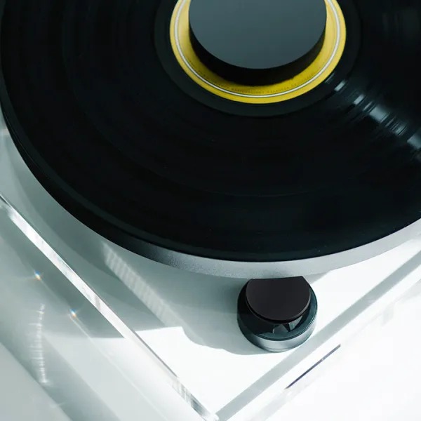 Pro-Ject Audio Systems XA Balanced With Pick It Pro Balanced Cartridge (Made In Europe)