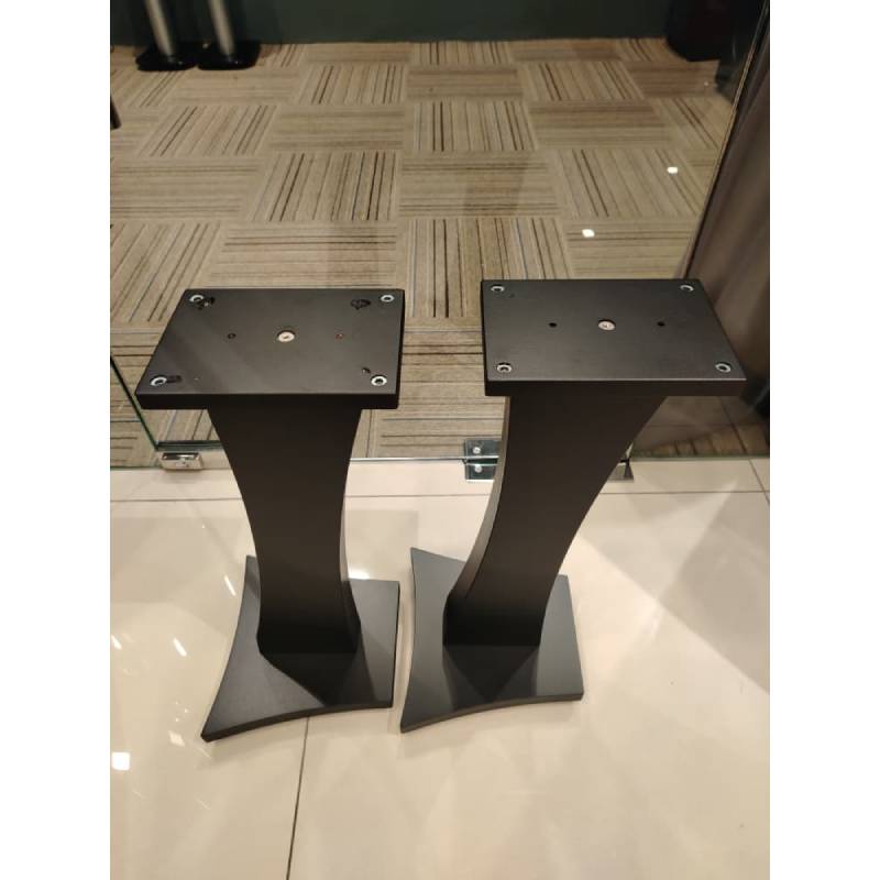 Quadraspire Q6014 Black Bamboo Speaker Stands (1)
