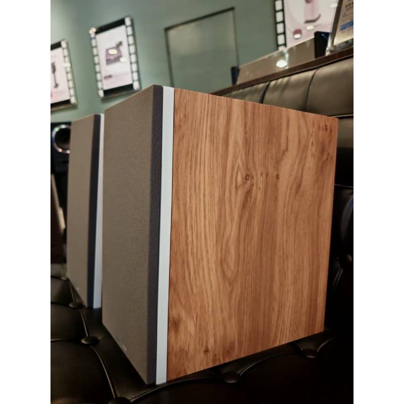 Bower & Wilkins B&W 606 S3 Bookshelf Speaker (3)