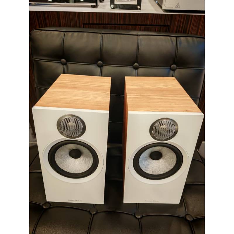 Bower & Wilkins B&W 606 S3 Bookshelf Speaker (6)