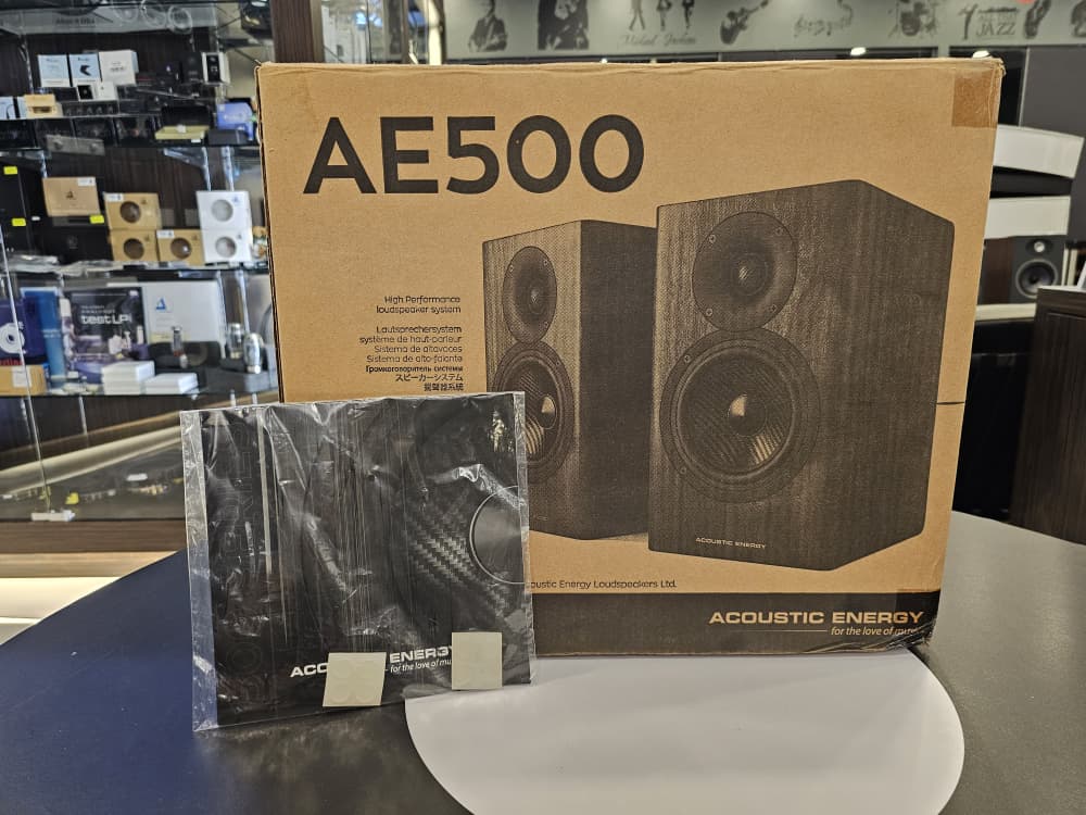 Acosutic Energy AE500 Bookshelf Speaker