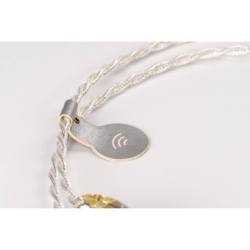 Crystal Cable Future Dream 22 Power Cable (2)