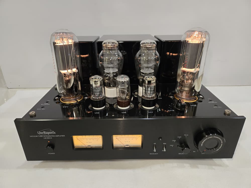 Line Magnetic<br> LM-508 IA ( 240v Version) Integrated Amplifier
